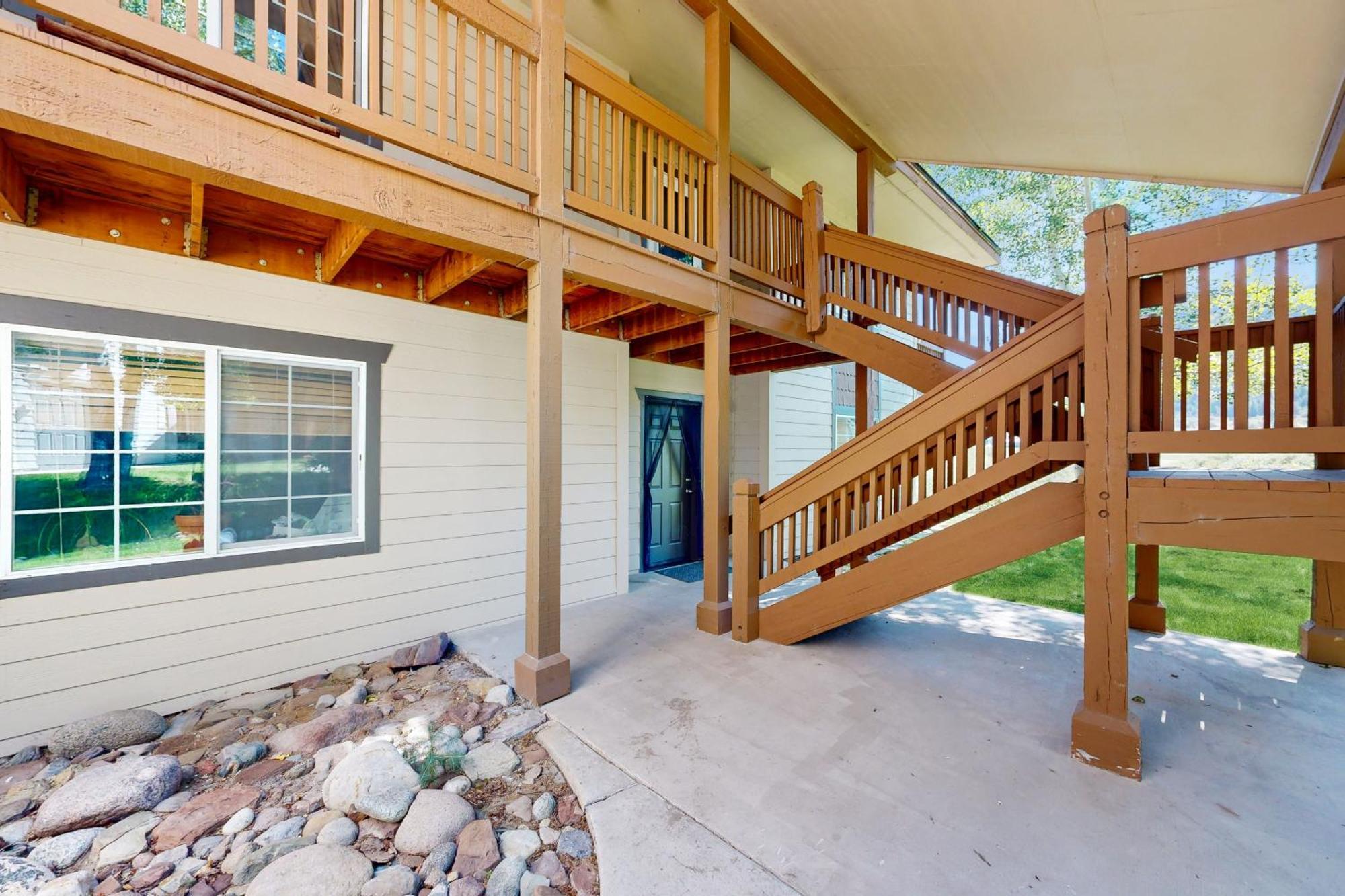 Riverside Treehouse Edwards Exterior photo